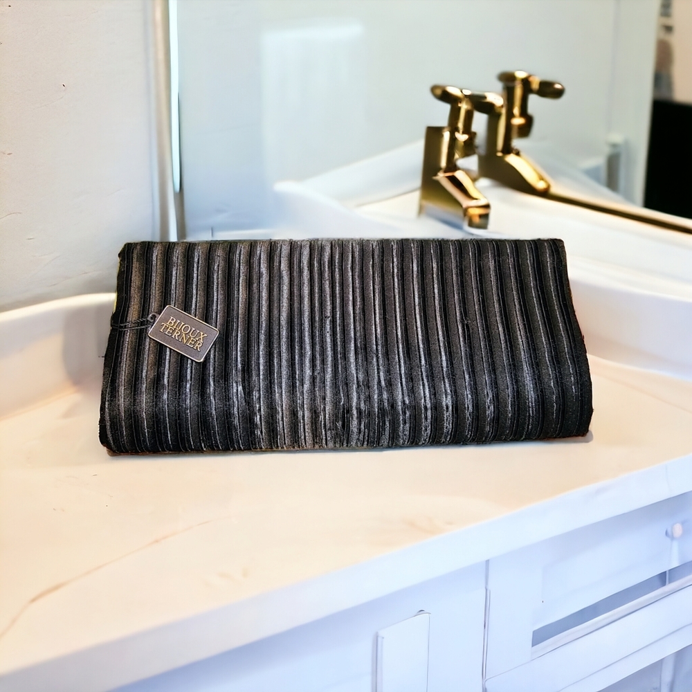 BIJOUX TERNER | ✨🖤 Vintage Black Pleated Satin Clutch | VGUC ✨